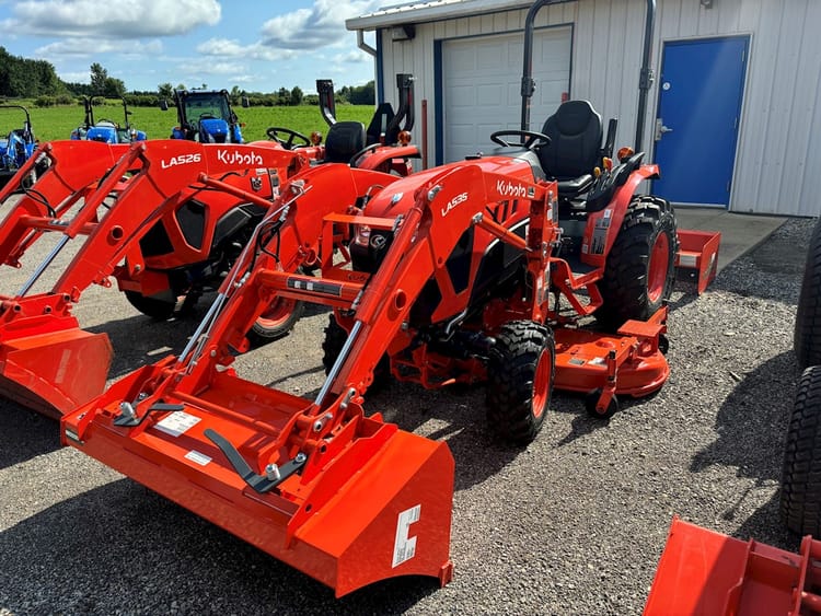 2023 Kubota LX2610HSD